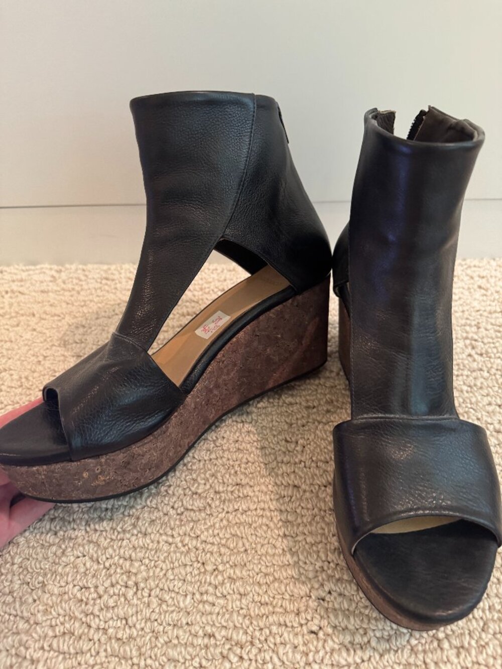 Coclico Black Leather Wedges